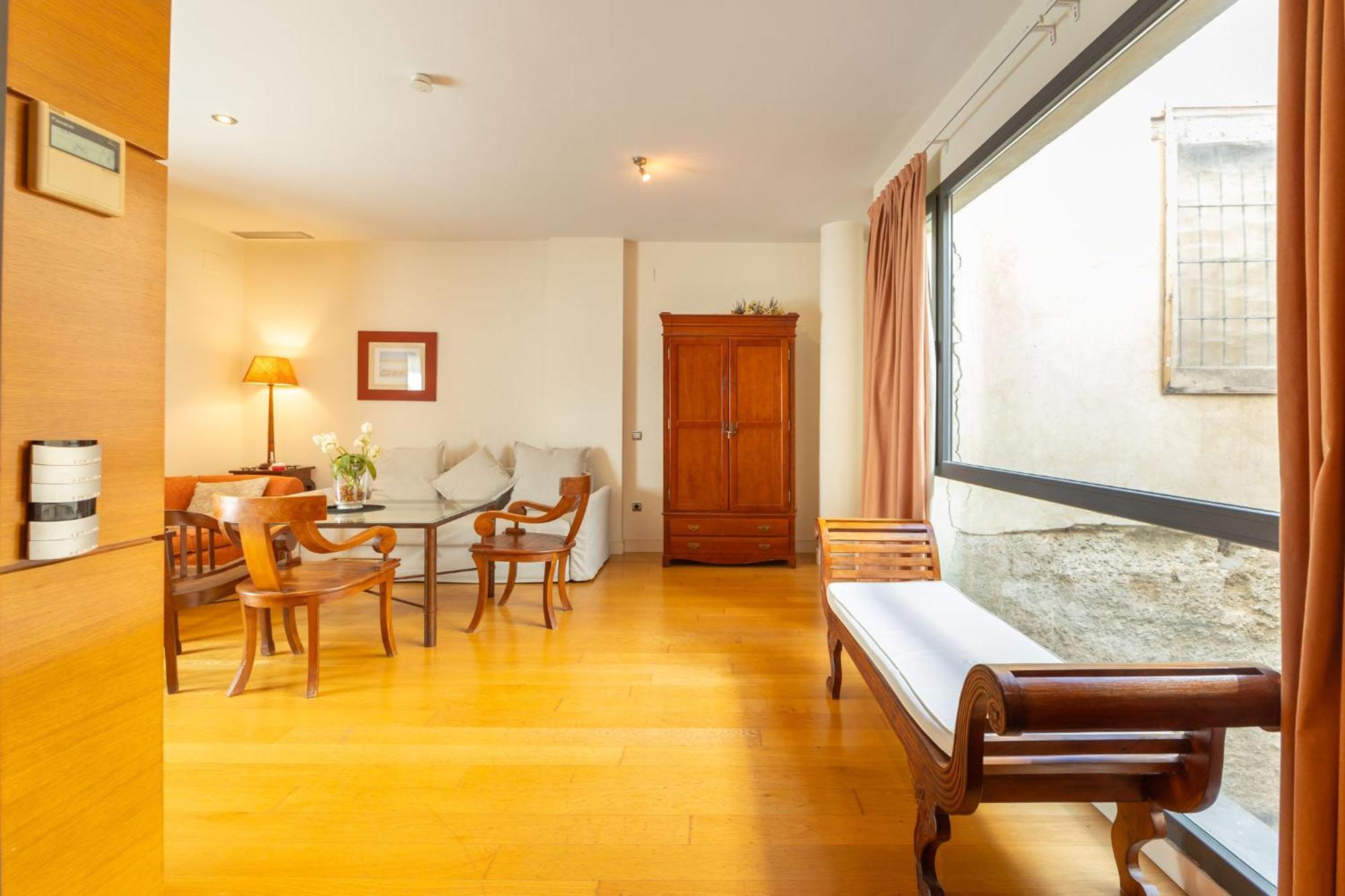 La Maestranza Charming One Or Two Bedrooms Apartments By Ocityzen Séville Extérieur photo