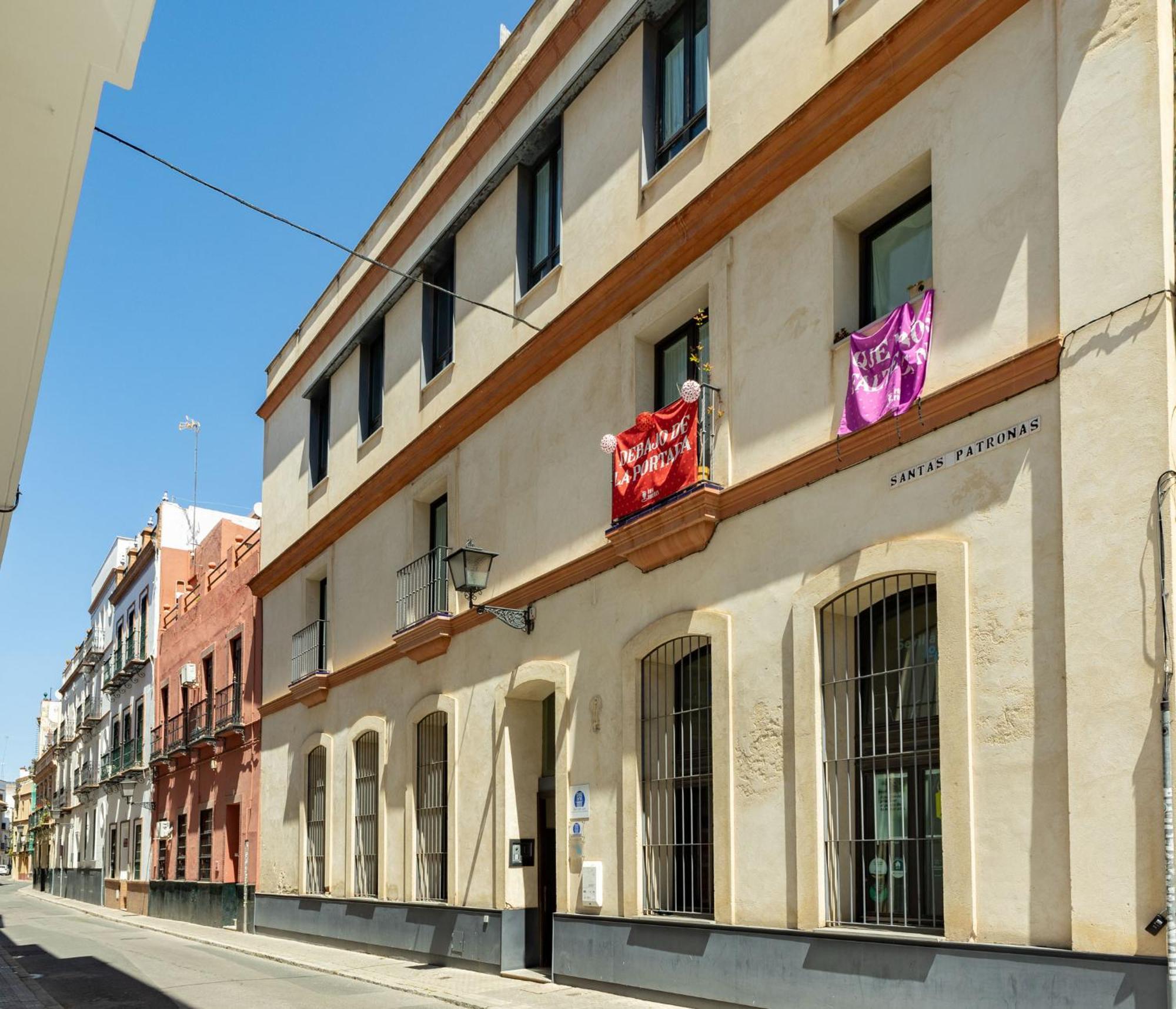 La Maestranza Charming One Or Two Bedrooms Apartments By Ocityzen Séville Extérieur photo