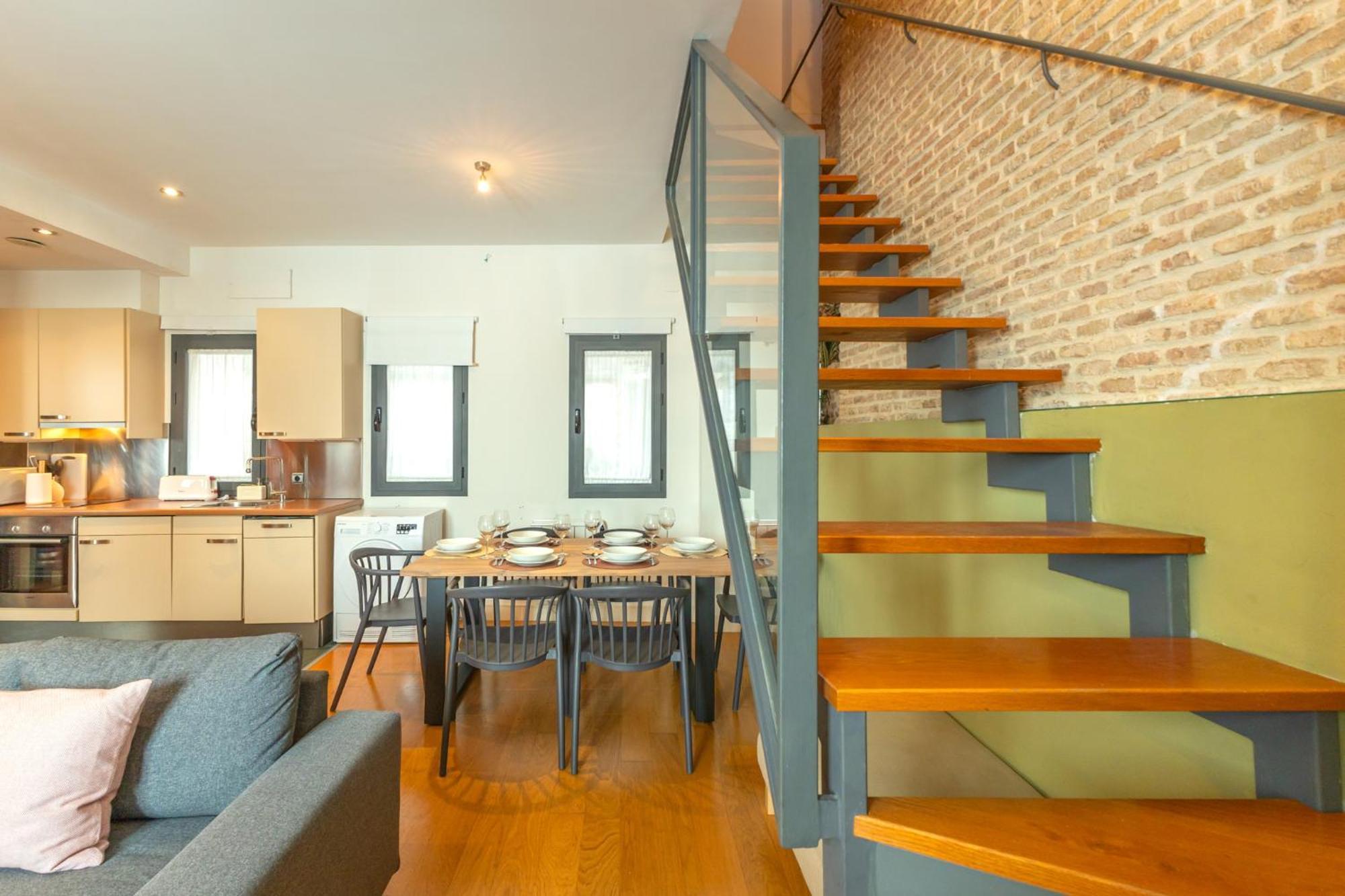 La Maestranza Charming One Or Two Bedrooms Apartments By Ocityzen Séville Extérieur photo