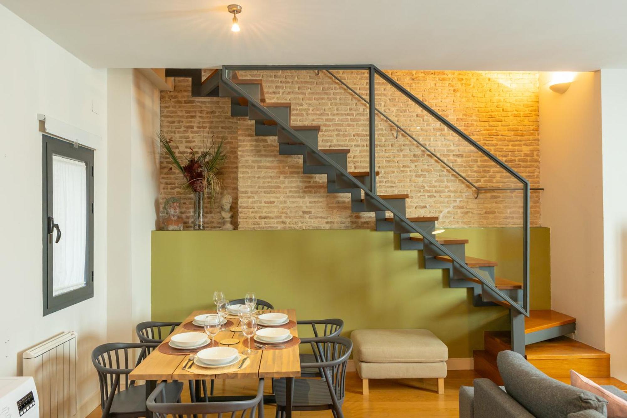 La Maestranza Charming One Or Two Bedrooms Apartments By Ocityzen Séville Extérieur photo