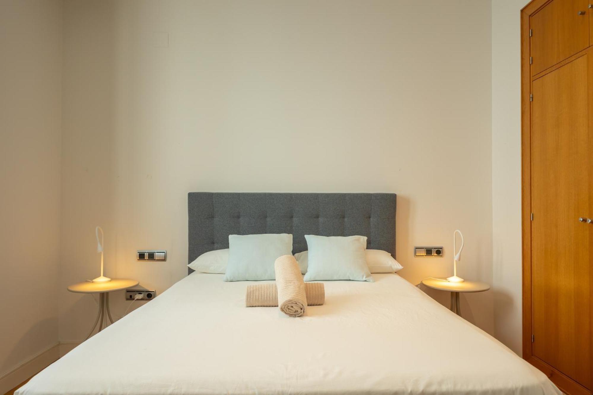 La Maestranza Charming One Or Two Bedrooms Apartments By Ocityzen Séville Extérieur photo